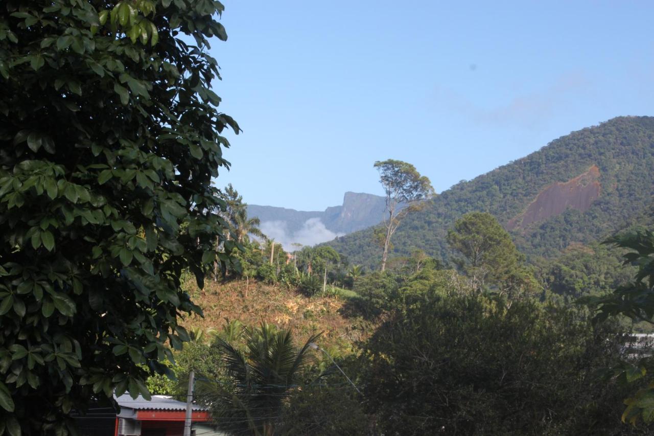 Casa com piscina aquecida e com grande área verde. Ubatuba Exterior foto